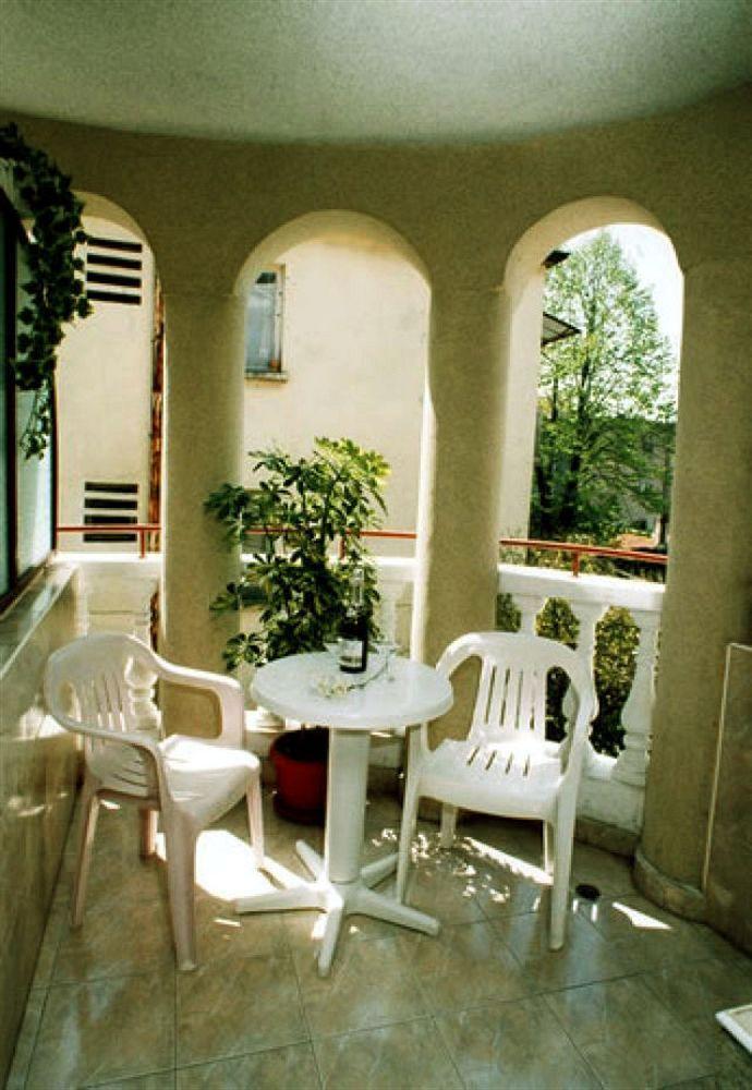 Antik Hotel Varna Extérieur photo