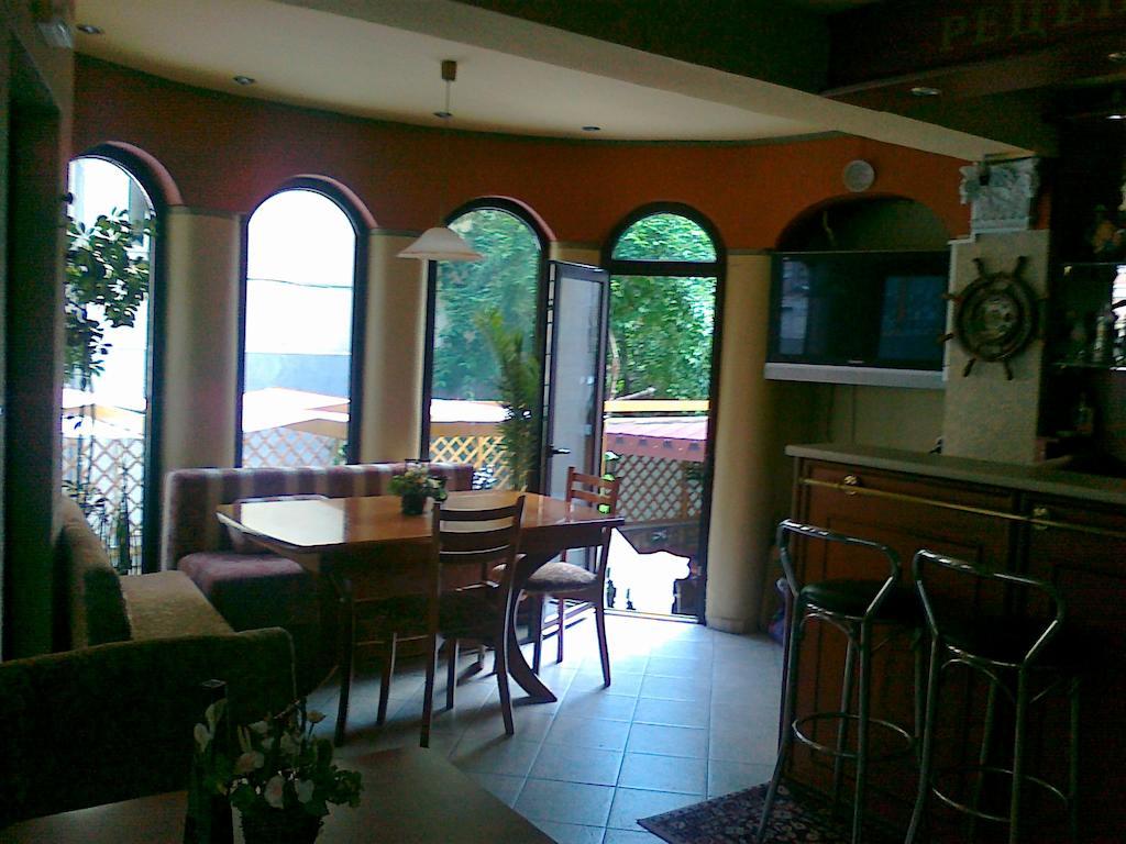 Antik Hotel Varna Extérieur photo
